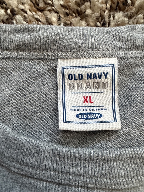 Old Navy Gray Long Sleeve Logo Tee - Picture 2 of 2